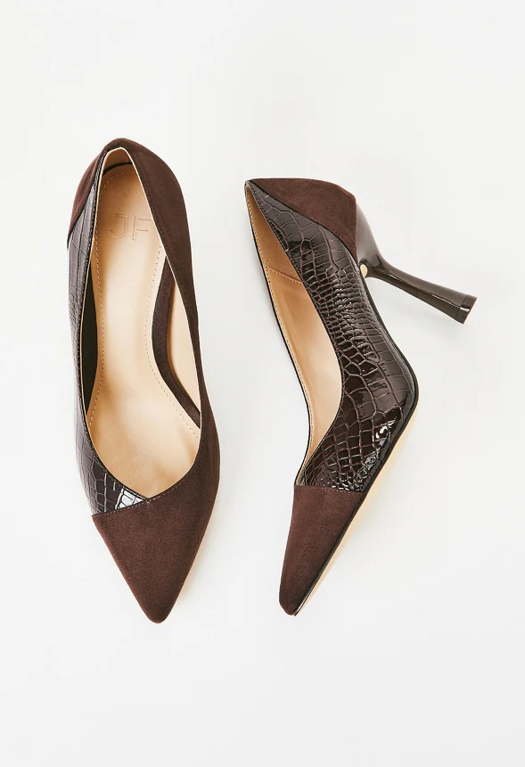 Estelle Pointed Toe Pump - Image 5