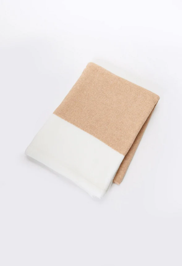 Eyemask And Blanket Travel Set - Image 3