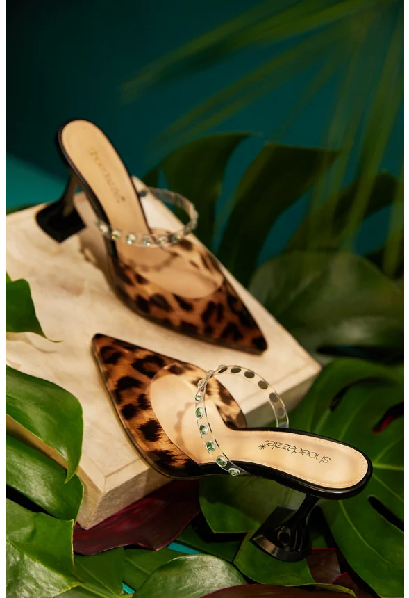 Faizah Pointed-Toe Pump - Image 7