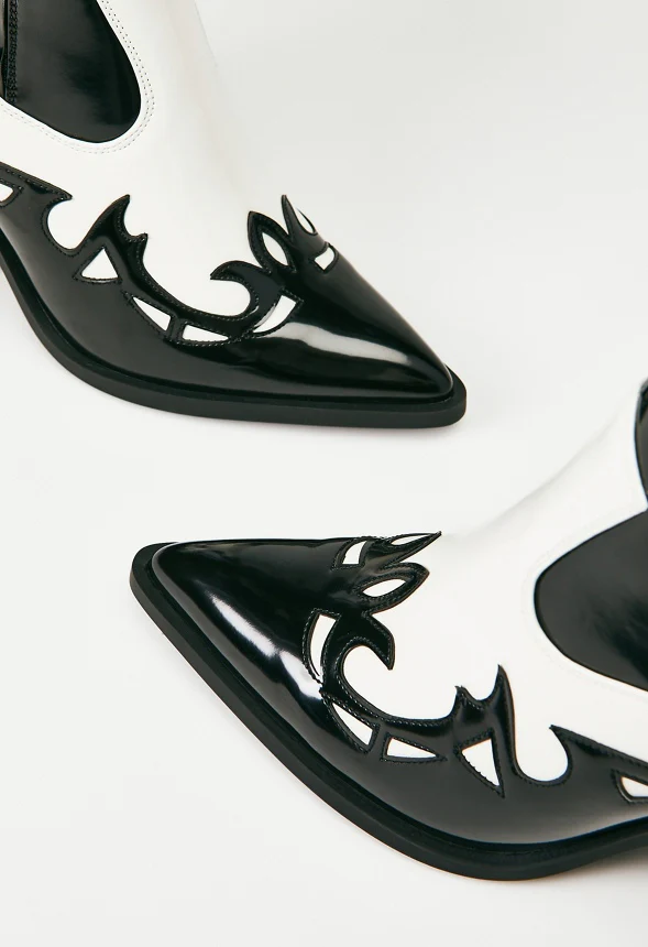 Faye Ankle Boot - Image 5