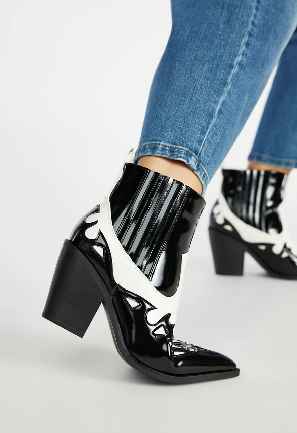 Faye Ankle Boot - Image 7