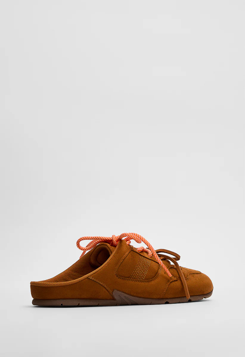 Freya Slip On Sneaker - Image 3