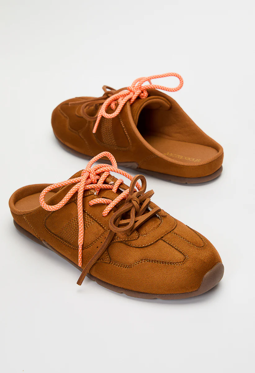 Freya Slip On Sneaker - Image 4