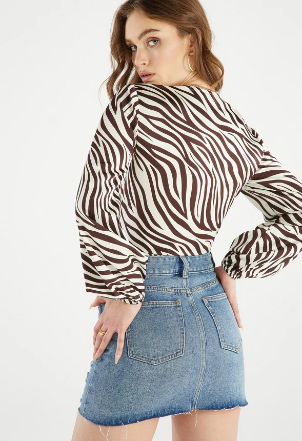 Front Tie Blouson Sleeve Blouse - Image 2