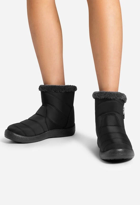 Fur Lined Snow Boots - Image 7