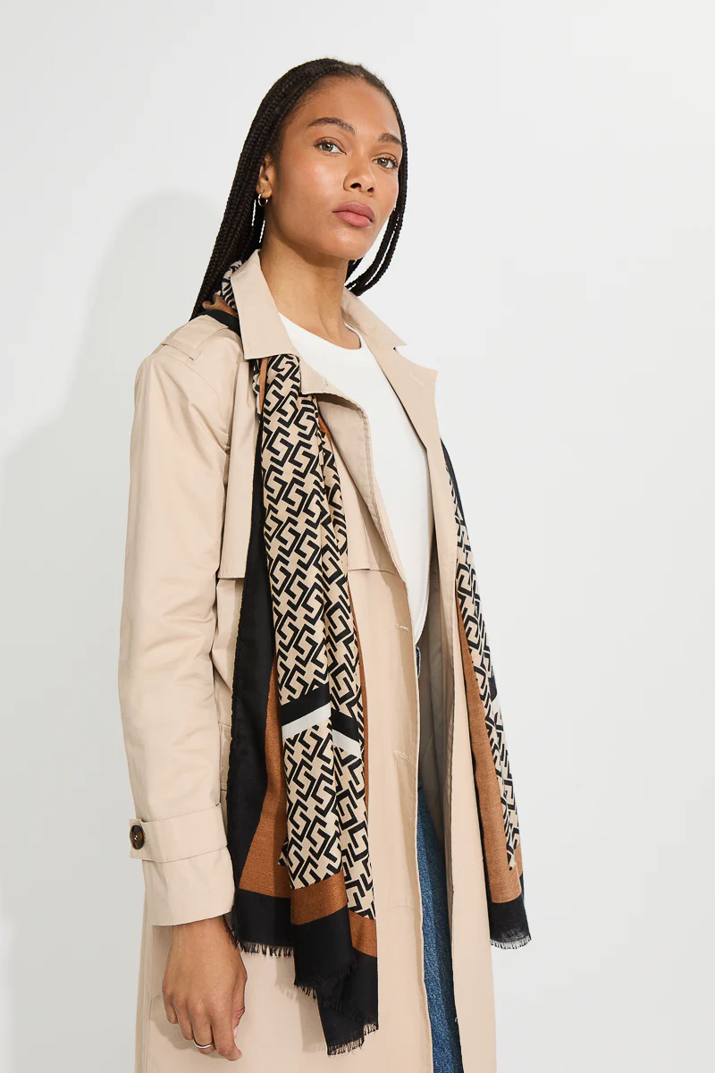 Geo Design Woven Scarf - Image 2