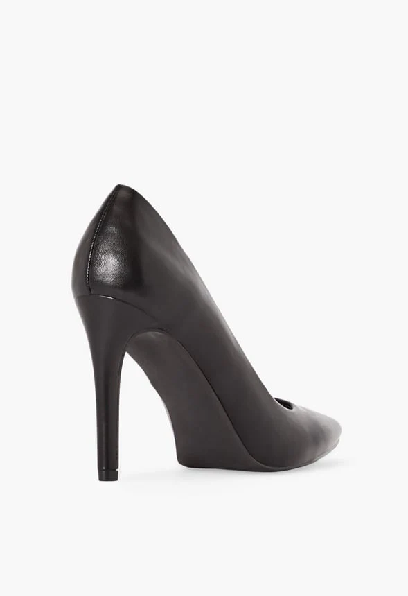 Gisselle Classic Pump - Image 4