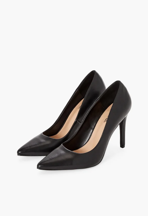 Gisselle Classic Pump - Image 5