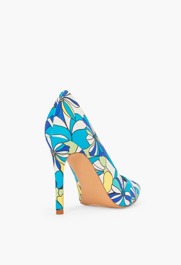 Gisselle Classic Pump - Image 3
