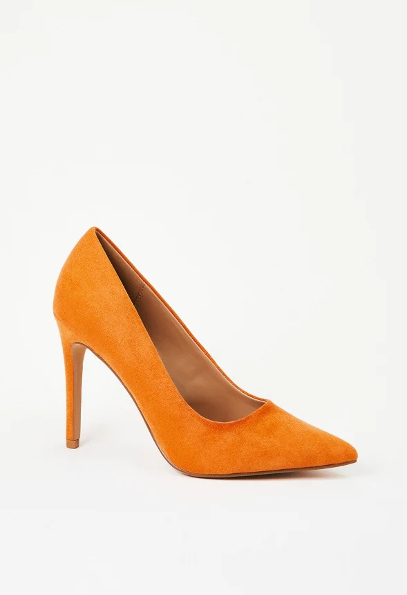 Gisselle Classic Pump - Image 3