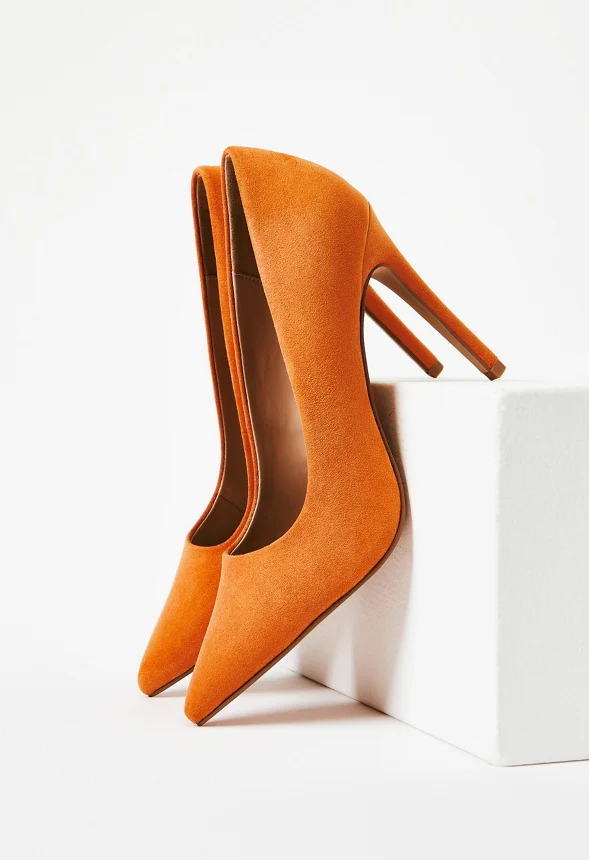Gisselle Classic Pump - Image 7