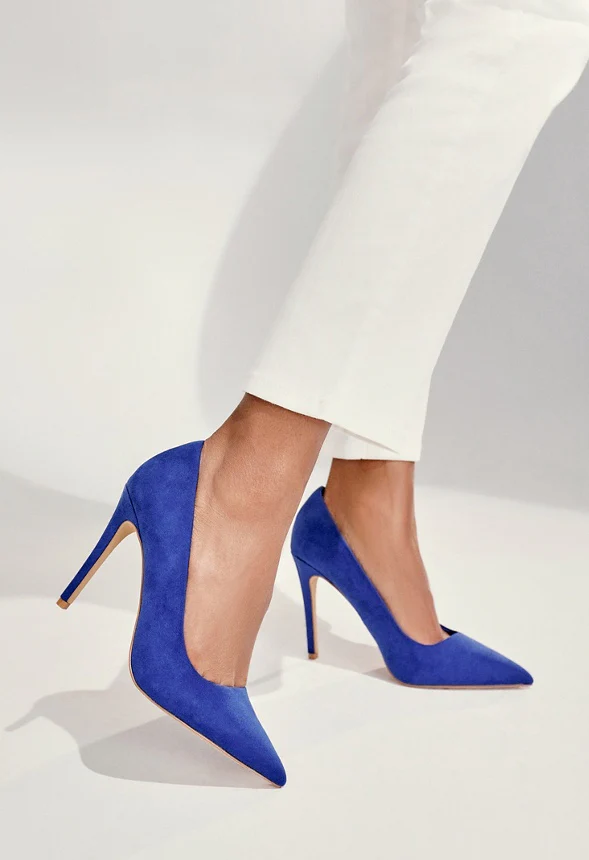 Gisselle Classic Pump - Image 2