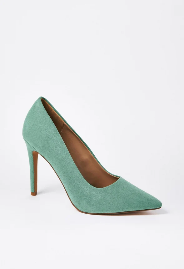 Gisselle Classic Pump - Image 3
