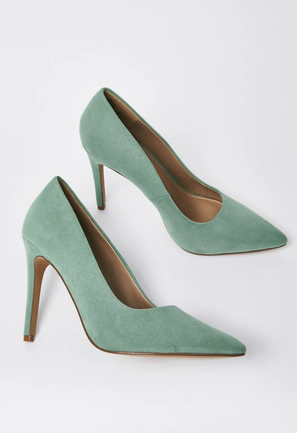 Gisselle Classic Pump - Image 6