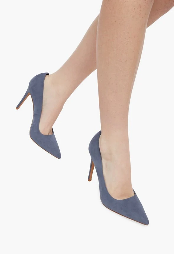 Gisselle Classic Pump - Image 5