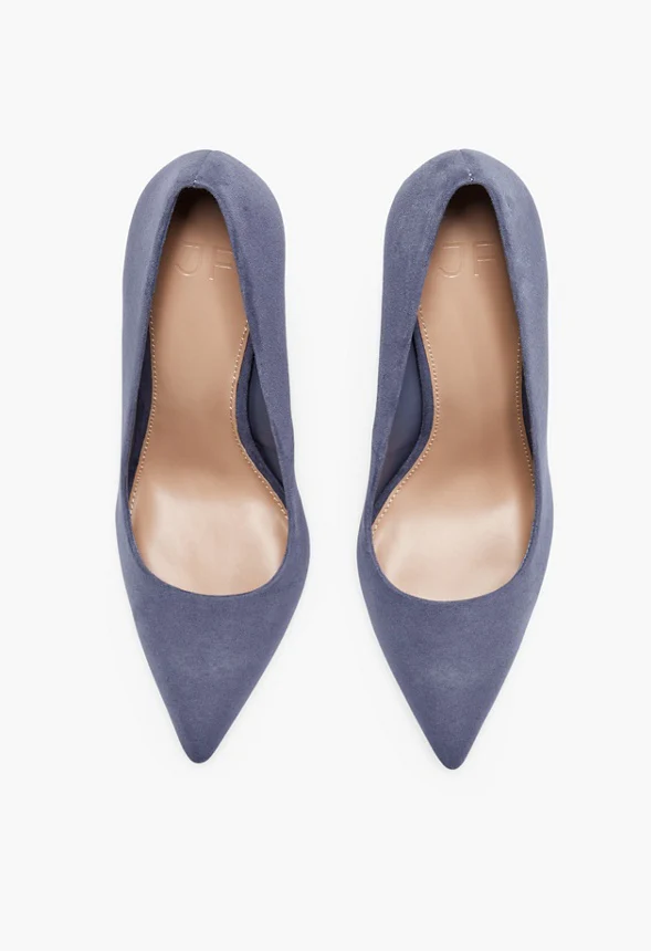 Gisselle Classic Pump - Image 6