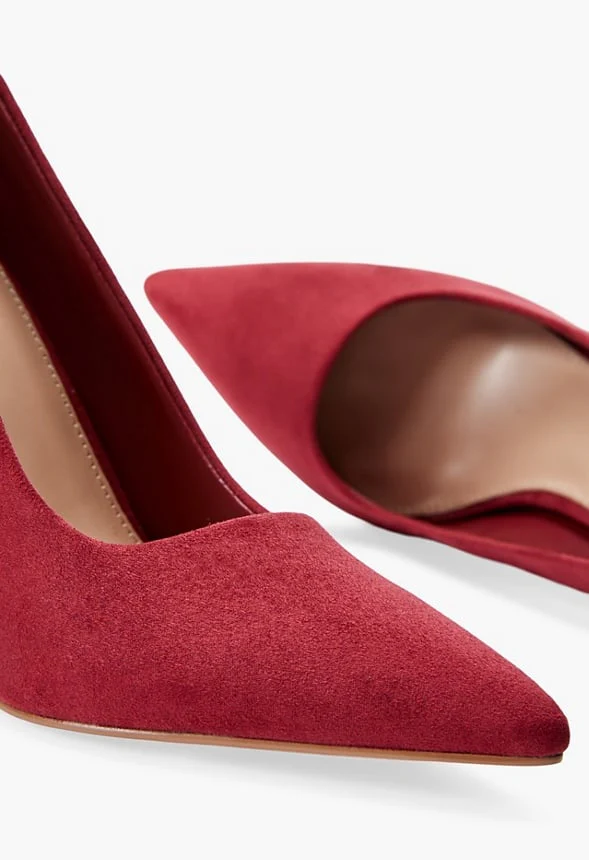 Gisselle Classic Pump - Image 4