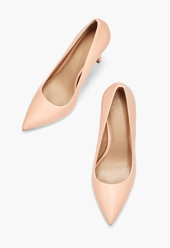 Gisselle Classic Pump - Image 6