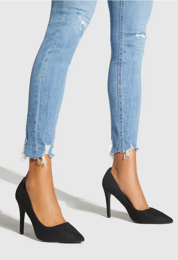 Gisselle Classic Pump - Image 6