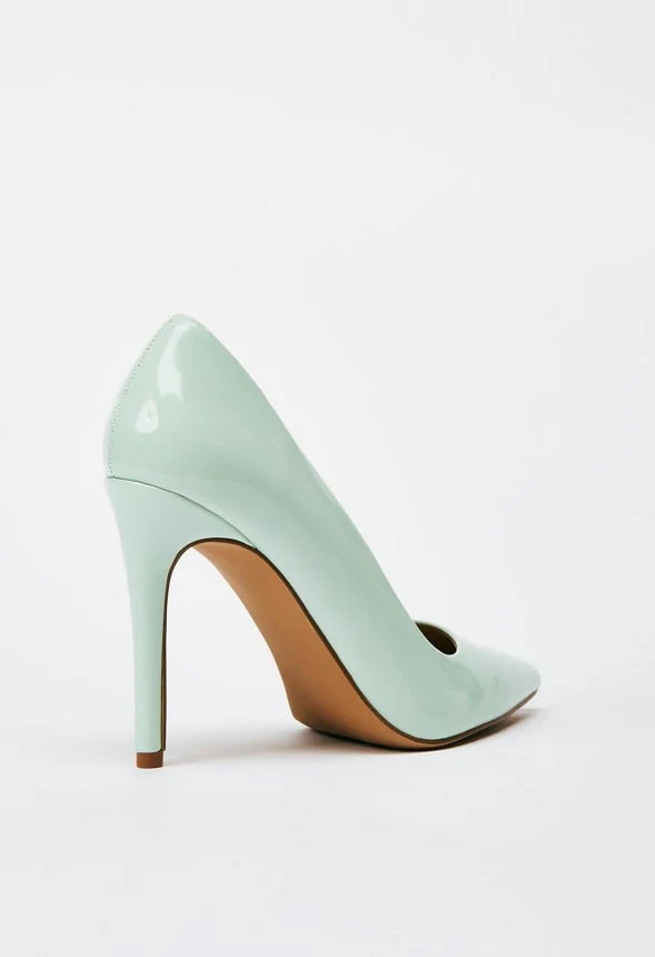 Gisselle Classic Pump - Image 4