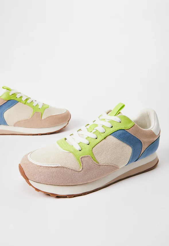 Gwen Athletic Sneaker - Image 3