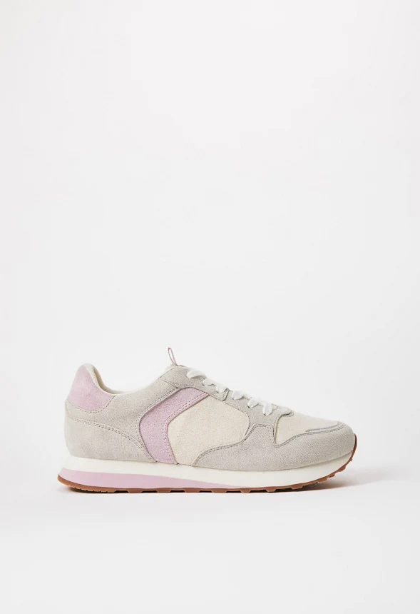 Gwen Athletic Sneaker - Image 4