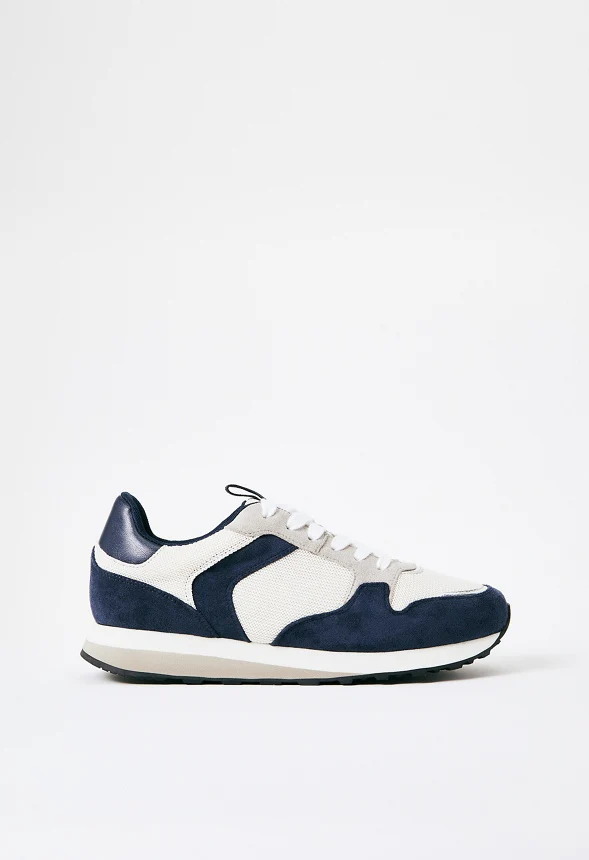 Gwen Athletic Sneaker - Image 4