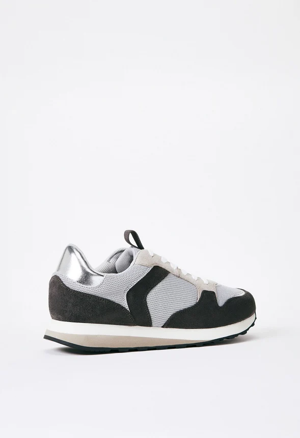Gwen Athletic Sneaker - Image 5