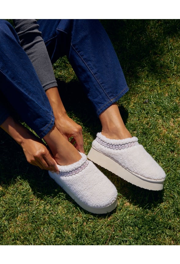 Hailey Platform Fuzzie - Image 9