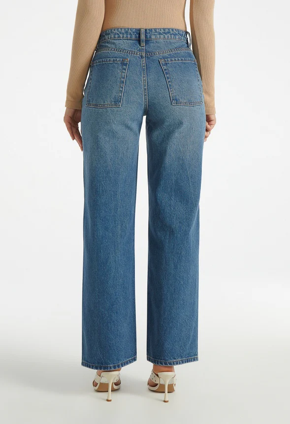 High Rise Relaxed With Chain Trim Jeans - Image 3