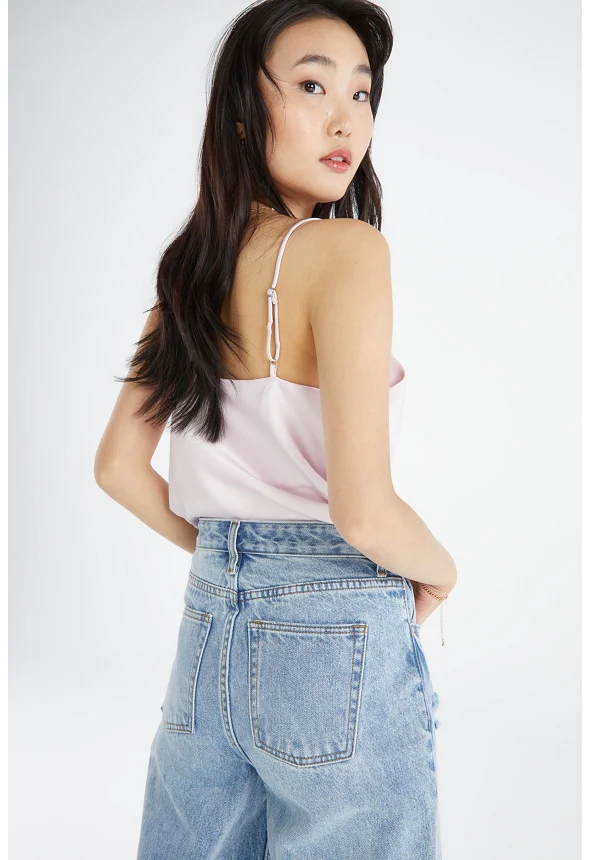 Reagan High Rise Wide Leg Button Jeans - Image 4