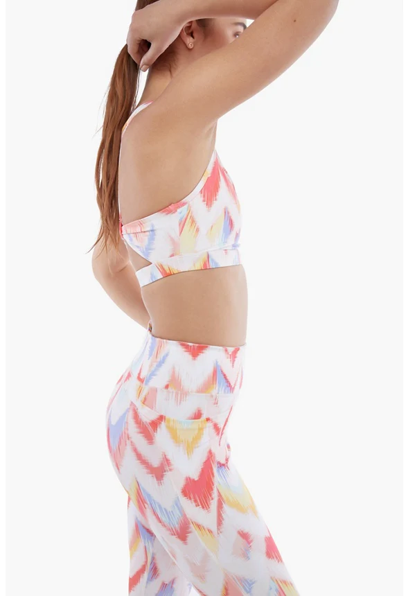 High-Waisted Cropped Pocket Active Leggings - Image 4