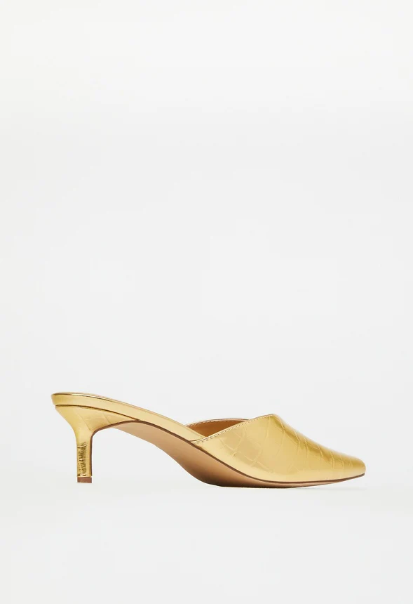 Iva Pointed Toe Pump - Image 4