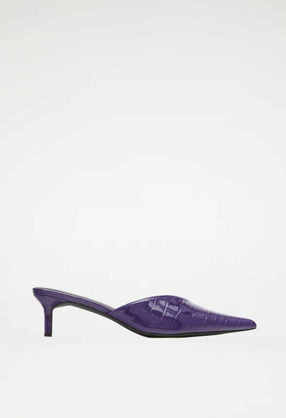 Iva Pointed Toe Pump - Image 4