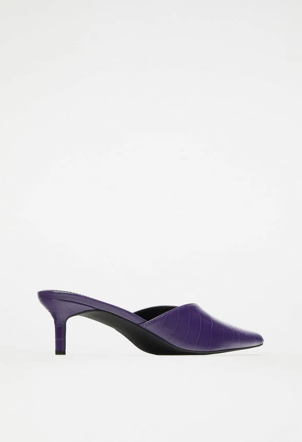 Iva Pointed Toe Pump - Image 5