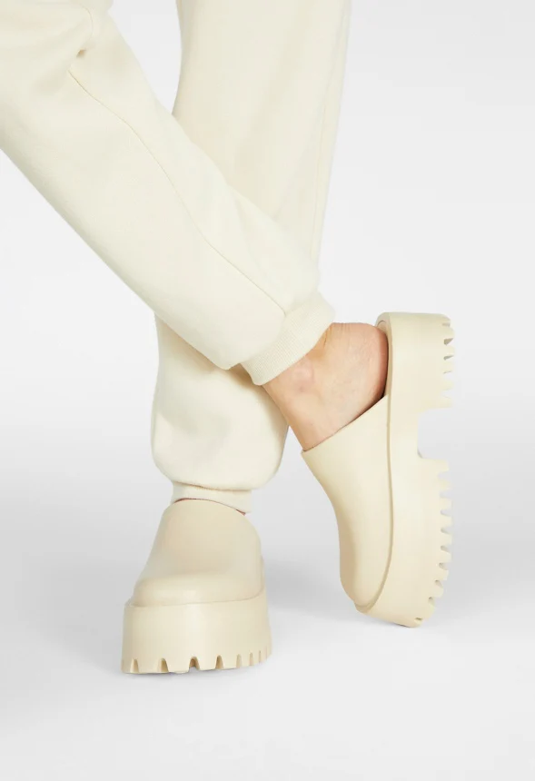 Jaella Mule Slide - Image 9