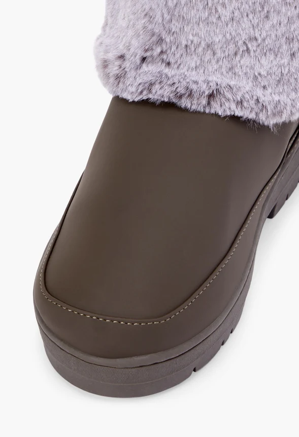 Jessica Faux Fur Pom Fuzzie - Image 4