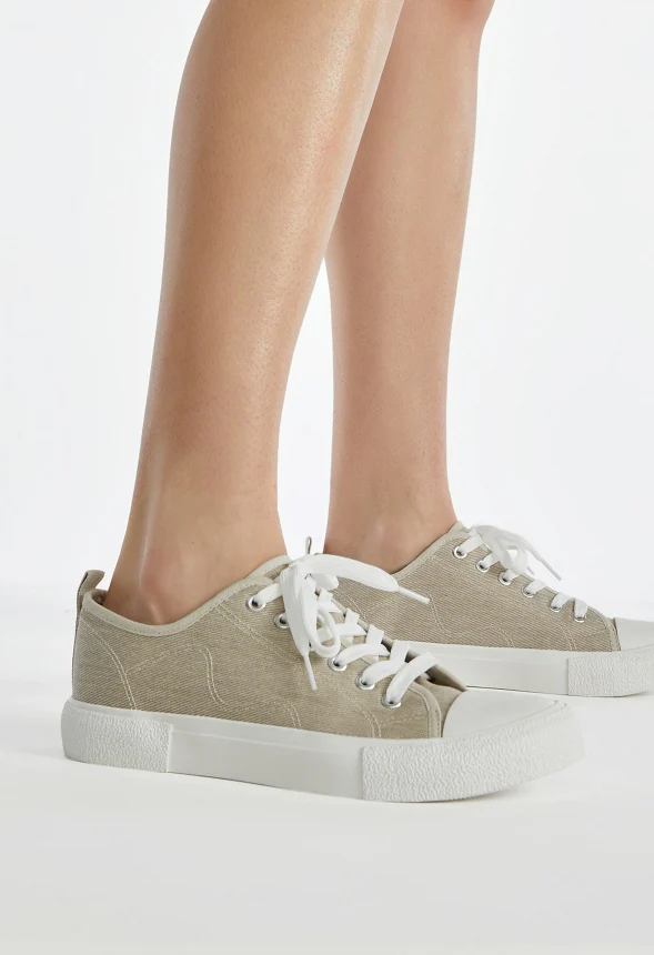 Jeymi Low Top Sneaker - Image 8