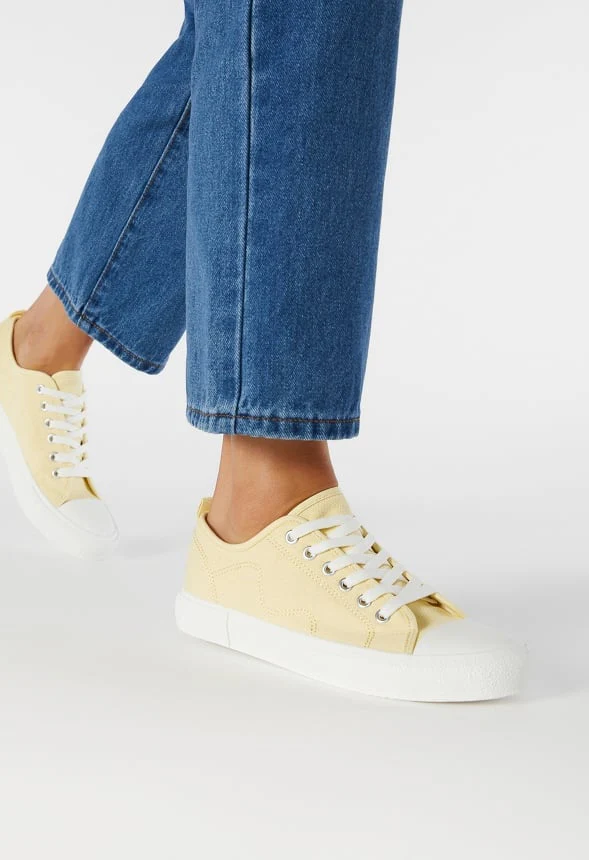 Jeymi Low Top Sneaker - Image 2