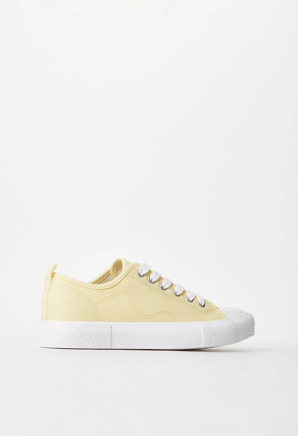 Jeymi Low Top Sneaker - Image 4
