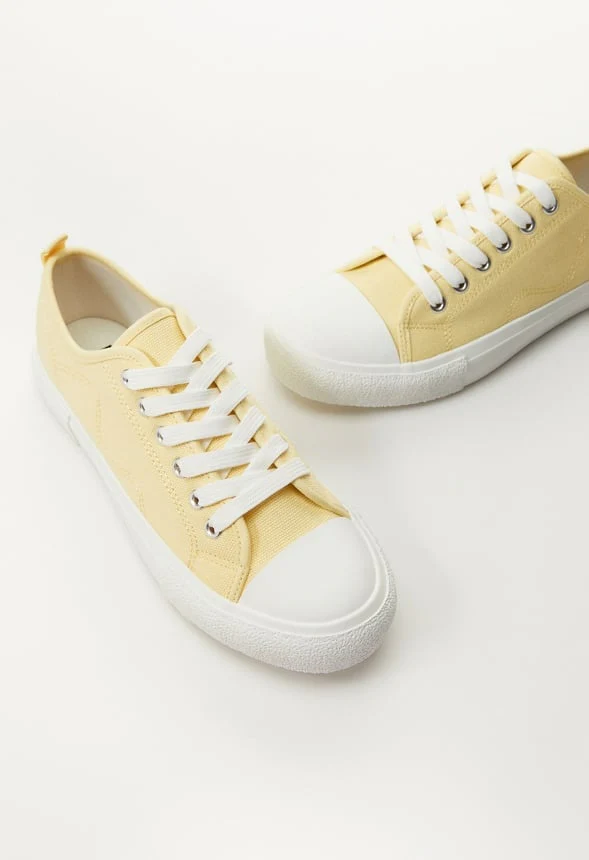 Jeymi Low Top Sneaker - Image 7