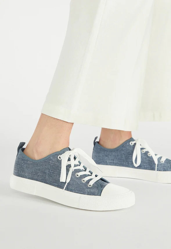 Jeymi Low Top Sneaker - Image 2