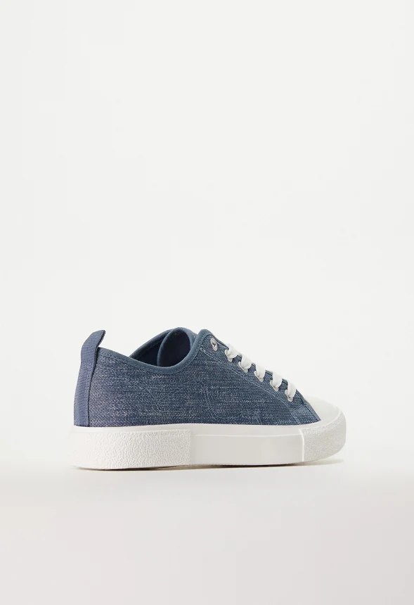 Jeymi Low Top Sneaker - Image 4