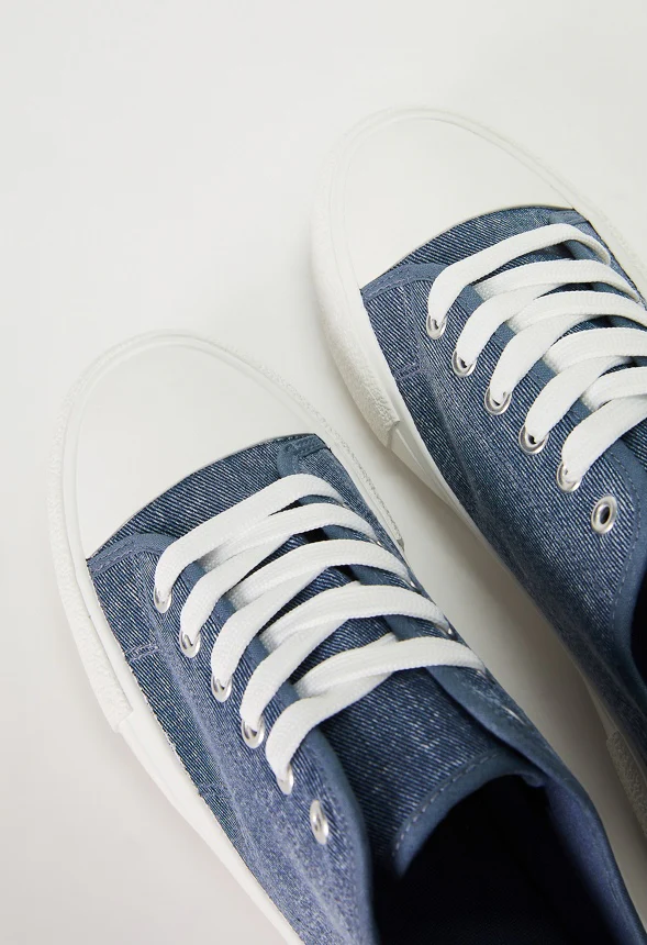 Jeymi Low Top Sneaker - Image 5