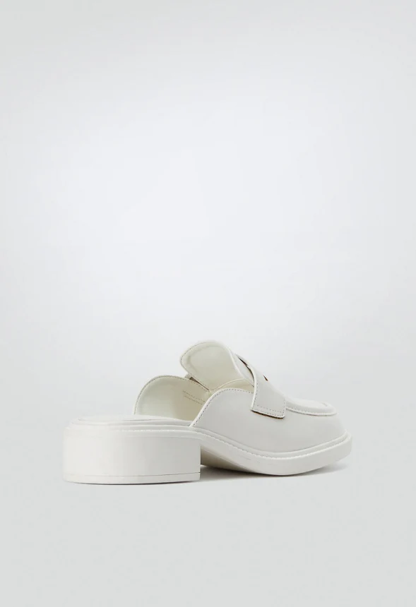 Jezzy Mule Loafer - Image 5