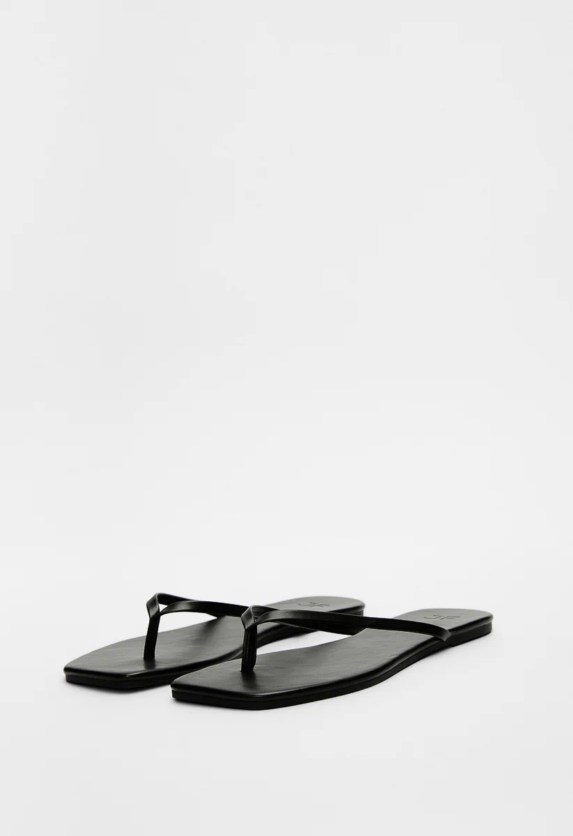Julia Flat Sandal - Image 5