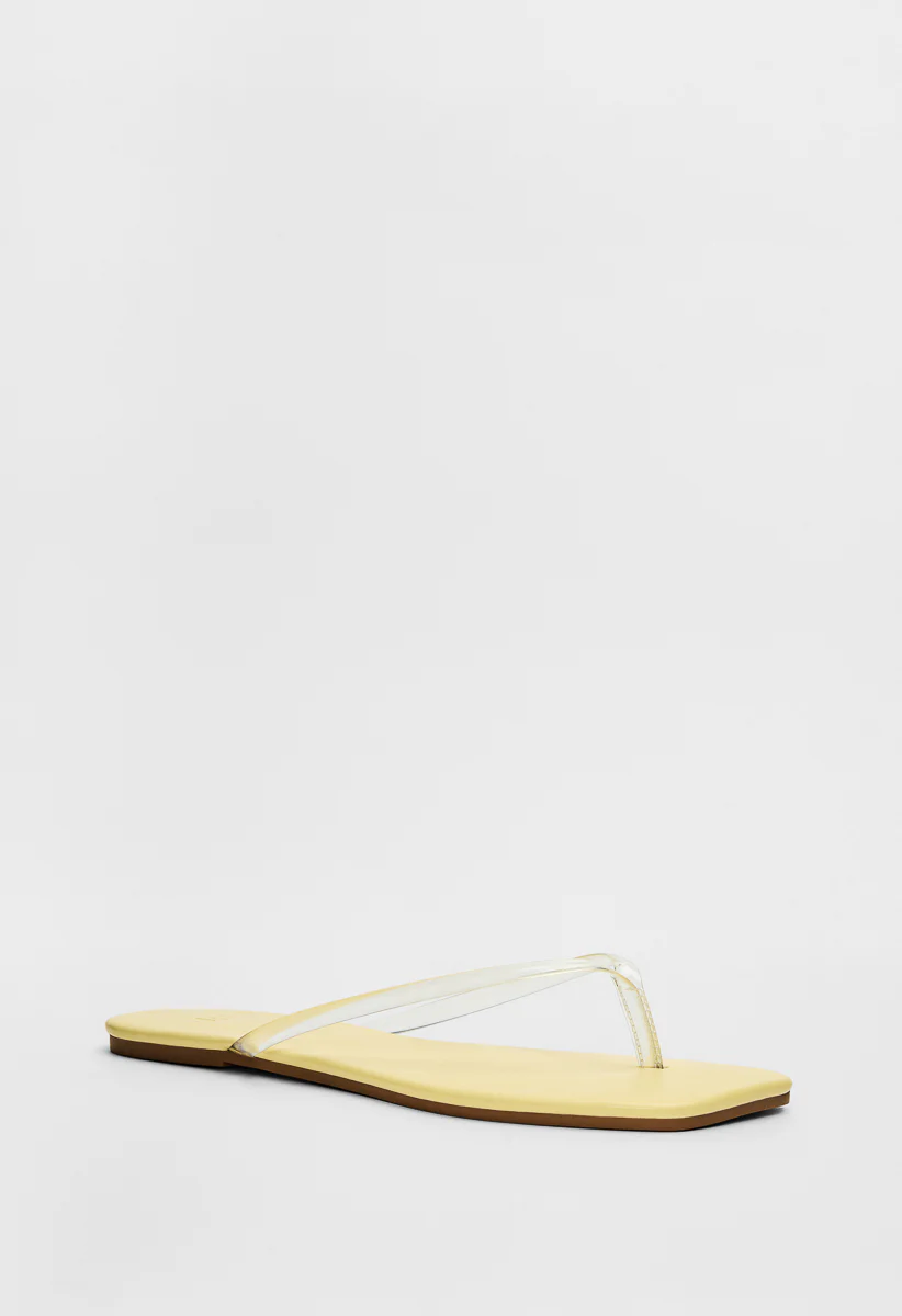 Julia Flat Sandal - Image 3