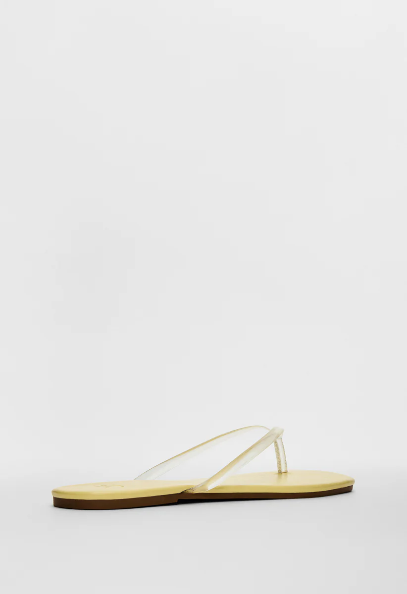 Julia Flat Sandal - Image 4