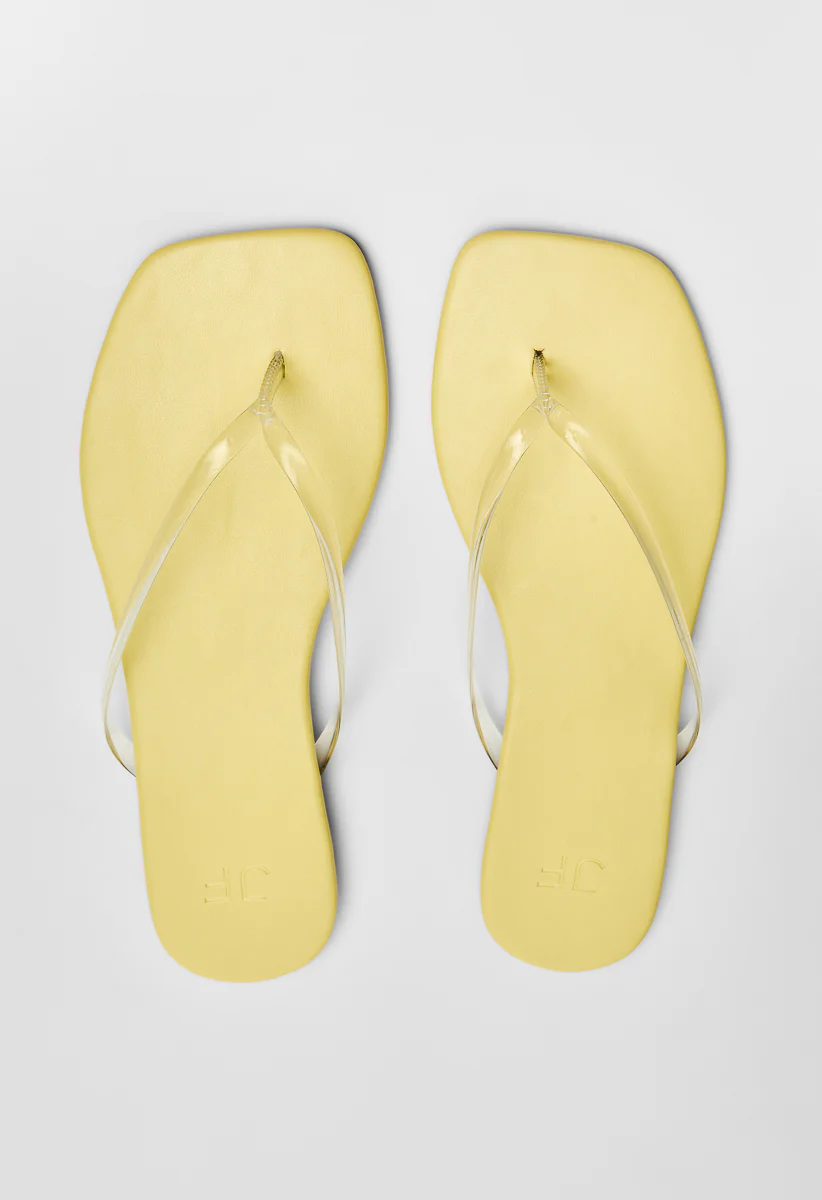 Julia Flat Sandal - Image 6
