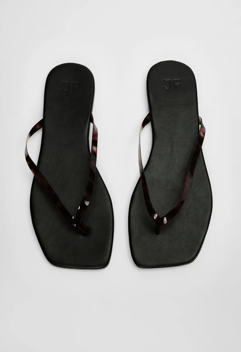 Julia Flat Sandal - Image 6
